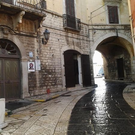 Arco' B&B Trani Cattedrale Екстериор снимка
