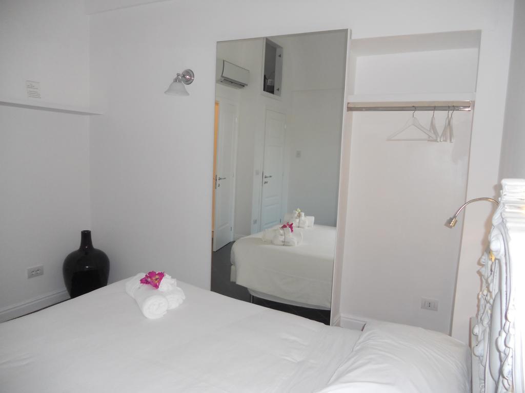 Arco' B&B Trani Cattedrale Стая снимка