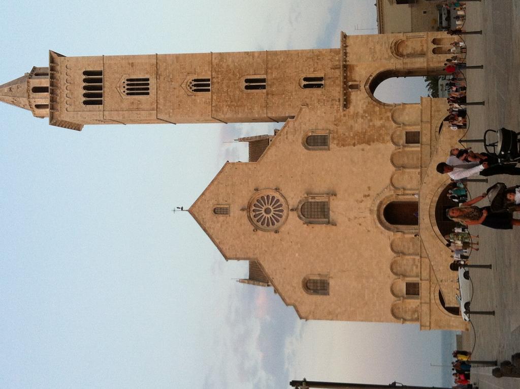 Arco' B&B Trani Cattedrale Екстериор снимка