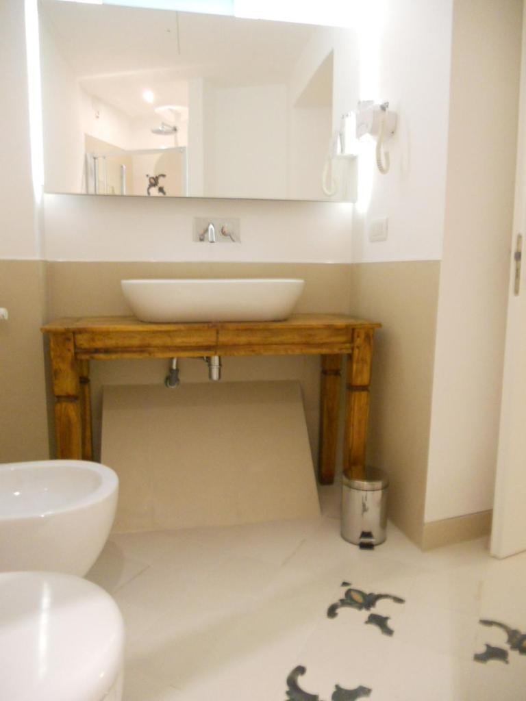 Arco' B&B Trani Cattedrale Екстериор снимка