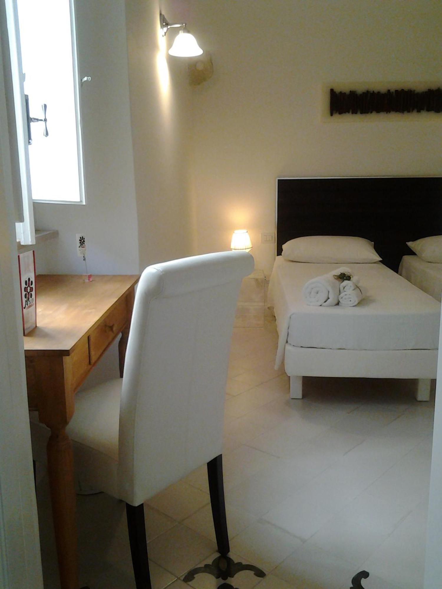 Arco' B&B Trani Cattedrale Екстериор снимка